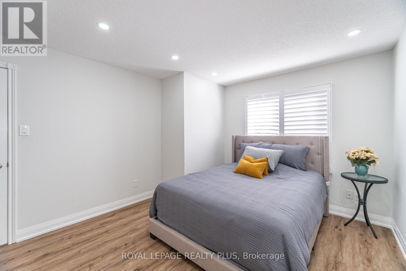 4635 Regents Terrace, Mississauga, ON - Indoor Photo Showing Bedroom