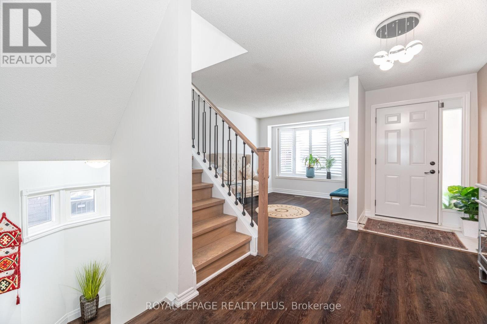 4635 Regents Terrace, Mississauga, ON - Indoor Photo Showing Other Room