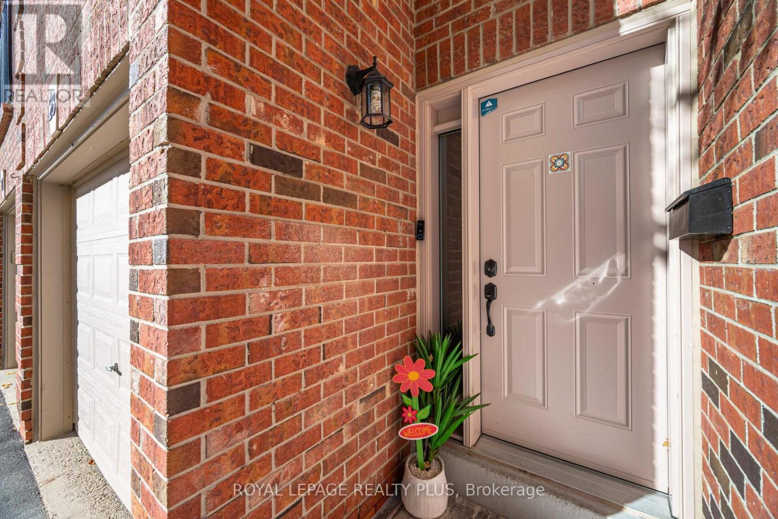 4635 Regents Terrace, Mississauga, ON - With Exterior