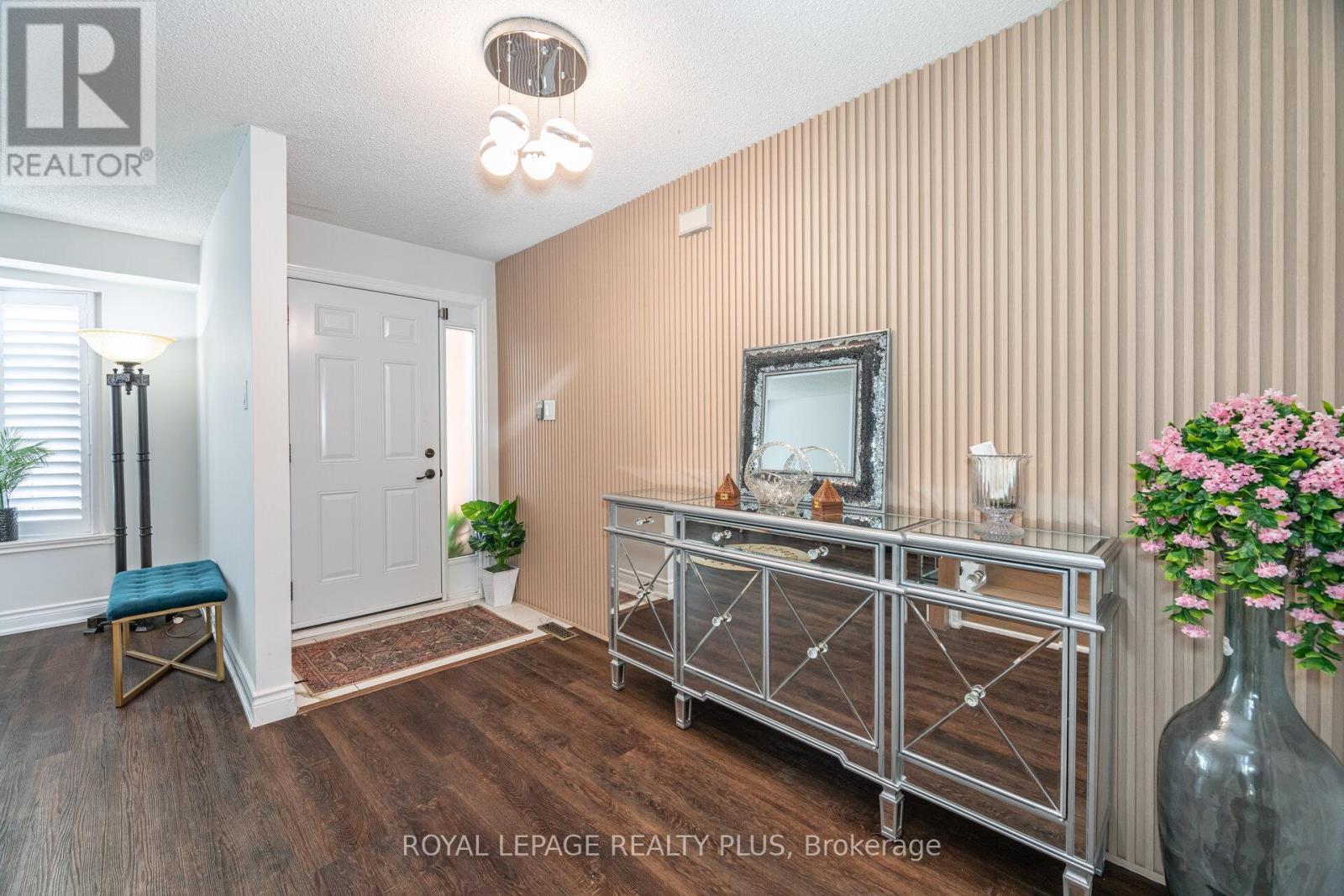 4635 Regents Terrace, Mississauga, ON - Indoor Photo Showing Other Room