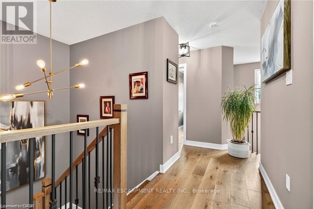 2nd floor hallway - 39 Wilbur Drive, Hamilton, ON - Indoor Photo Showing Other Room