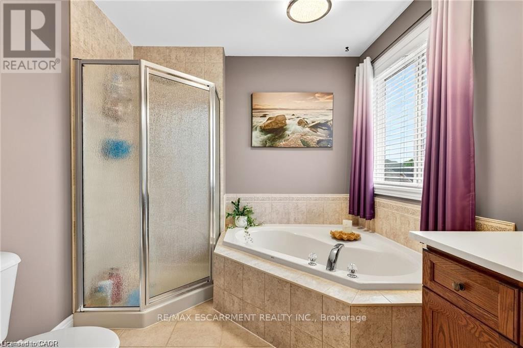 Primary ensuite - 39 Wilbur Drive, Hamilton, ON - Indoor Photo Showing Bathroom