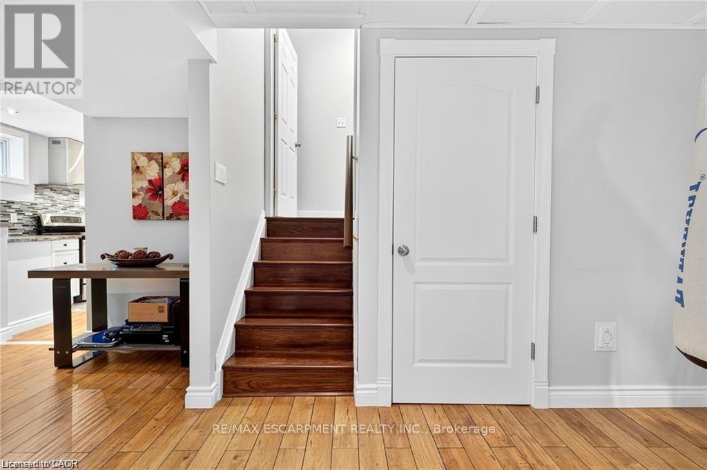 39 Wilbur Drive, Hamilton, ON - Indoor Photo Showing Other Room