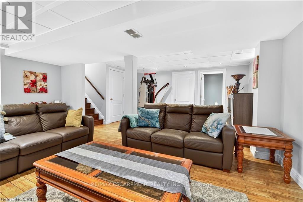 Fully finished basement - 39 Wilbur Drive, Hamilton, ON - Indoor Photo Showing Living Room
