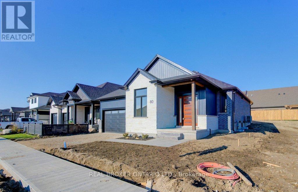 80 South Parkwood Boulevard, Woolwich, ON - Outdoor With Facade