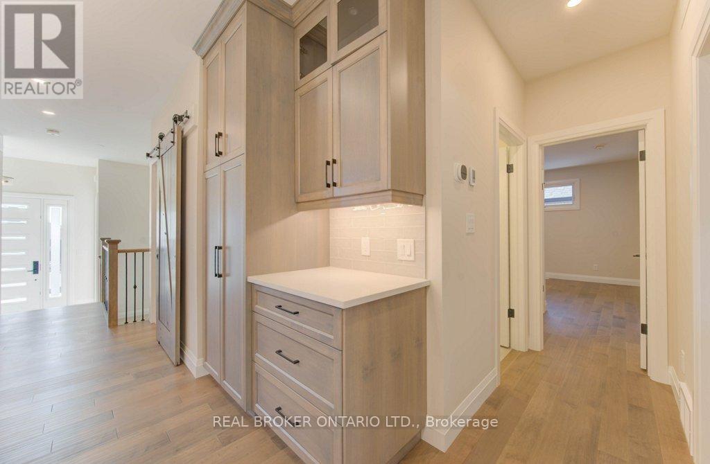 80 South Parkwood Boulevard, Woolwich, ON - Indoor Photo Showing Other Room