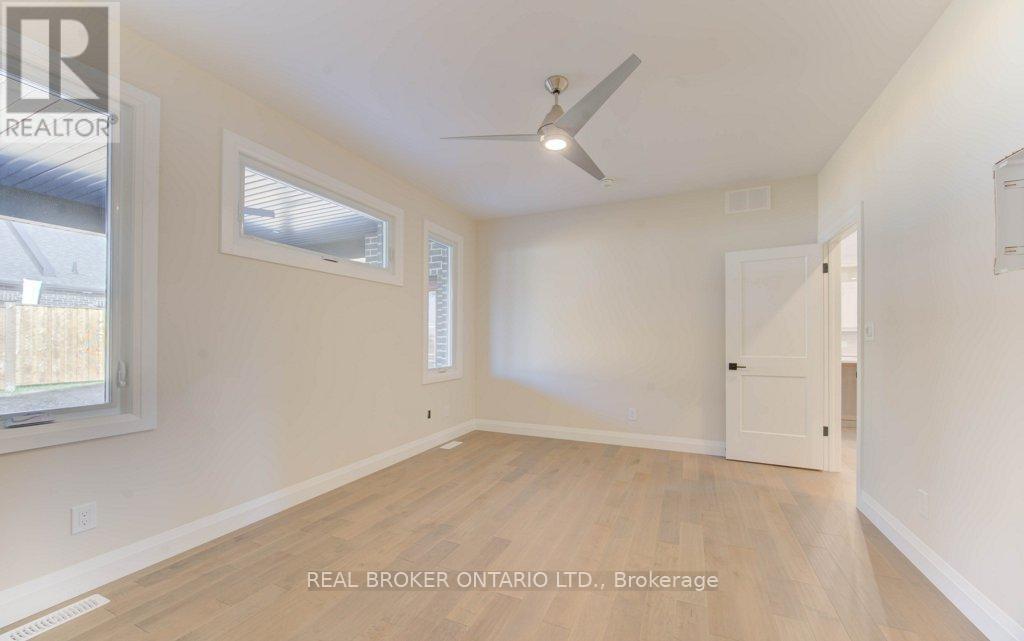 80 South Parkwood Boulevard, Woolwich, ON - Indoor Photo Showing Other Room