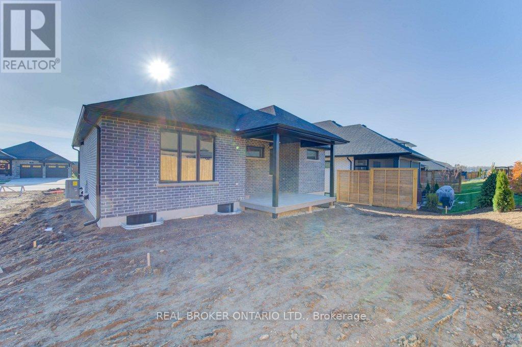 80 South Parkwood Boulevard, Woolwich, ON - Outdoor