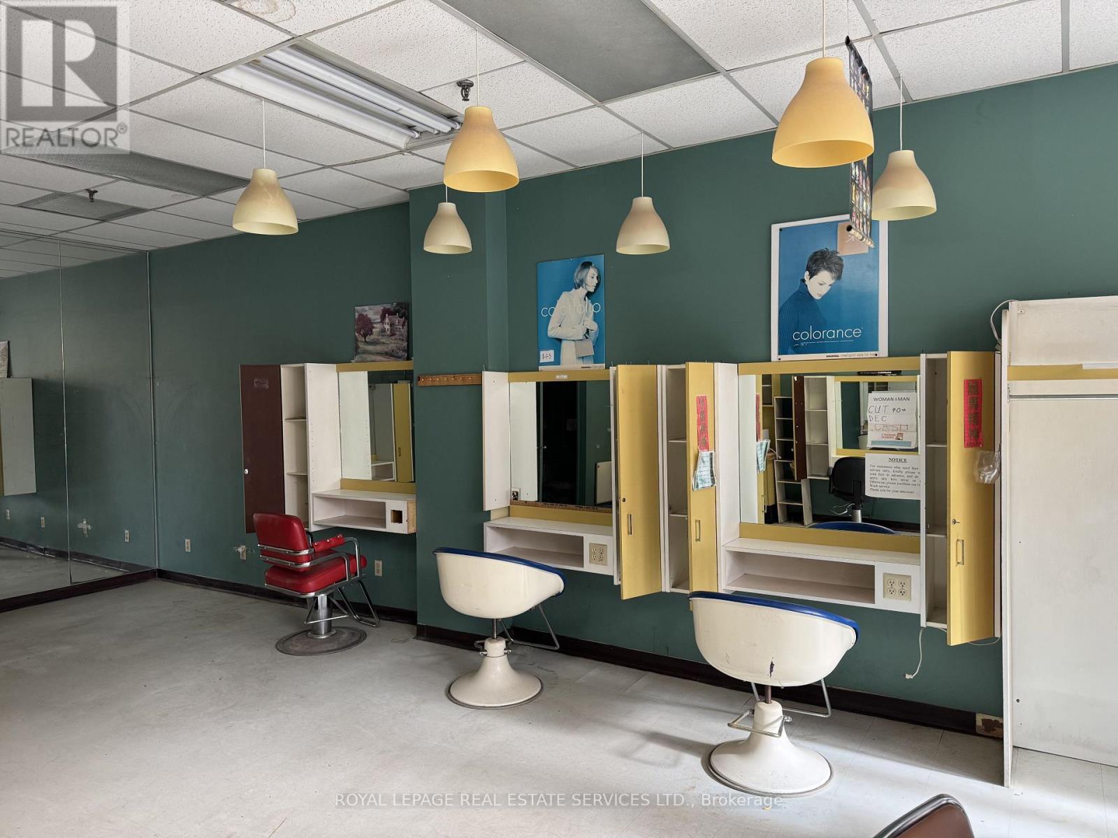 154 The Esplanade, Toronto, ON