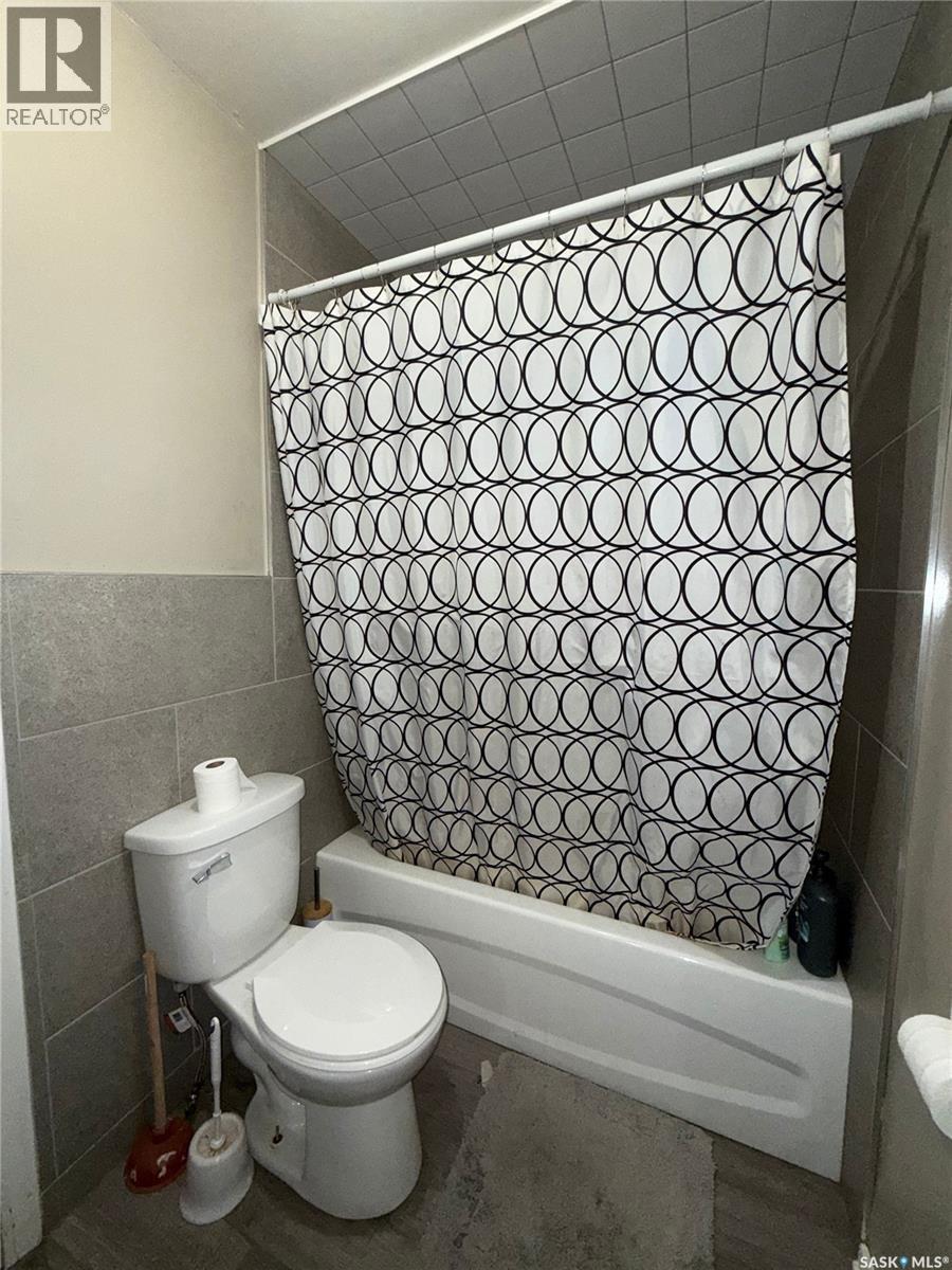 301 2Nd Street, Craik, SK - Indoor Photo Showing Bathroom