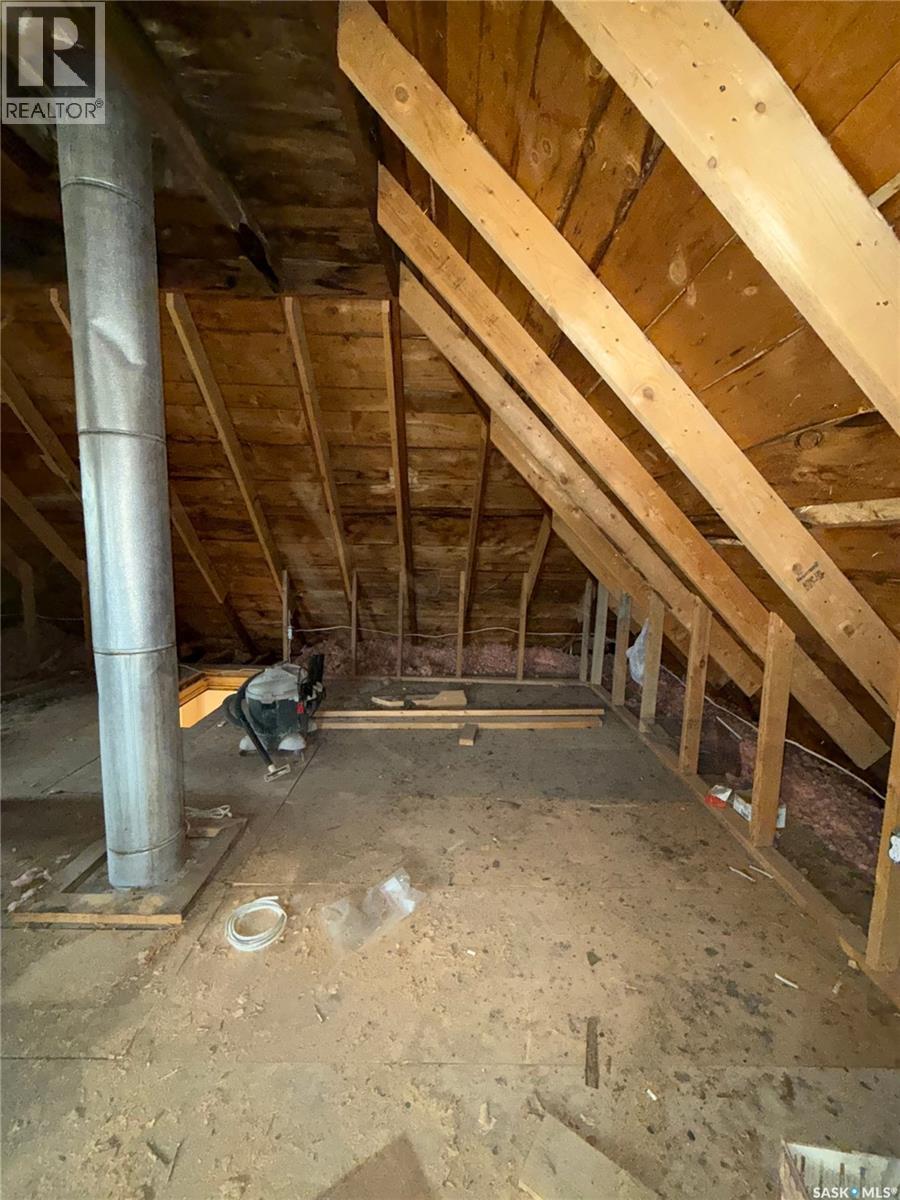 301 2Nd Street, Craik, SK - Indoor