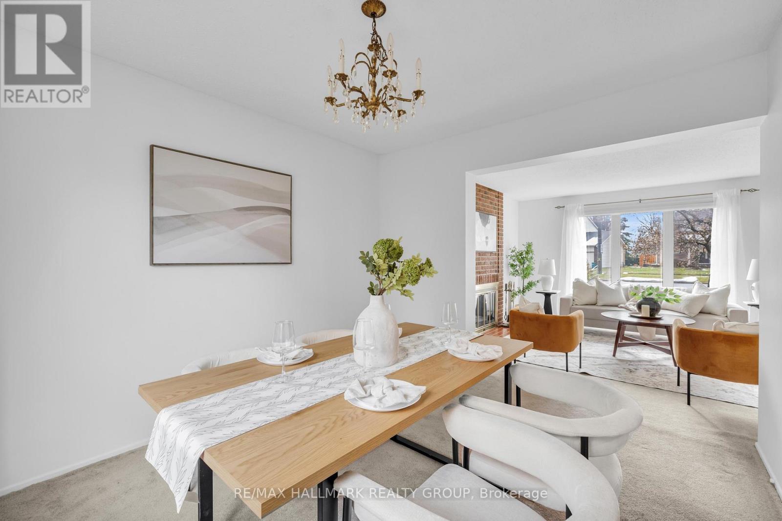 3407 Mccarthy Road, Ottawa, ON - Indoor Photo Showing Dining Room
