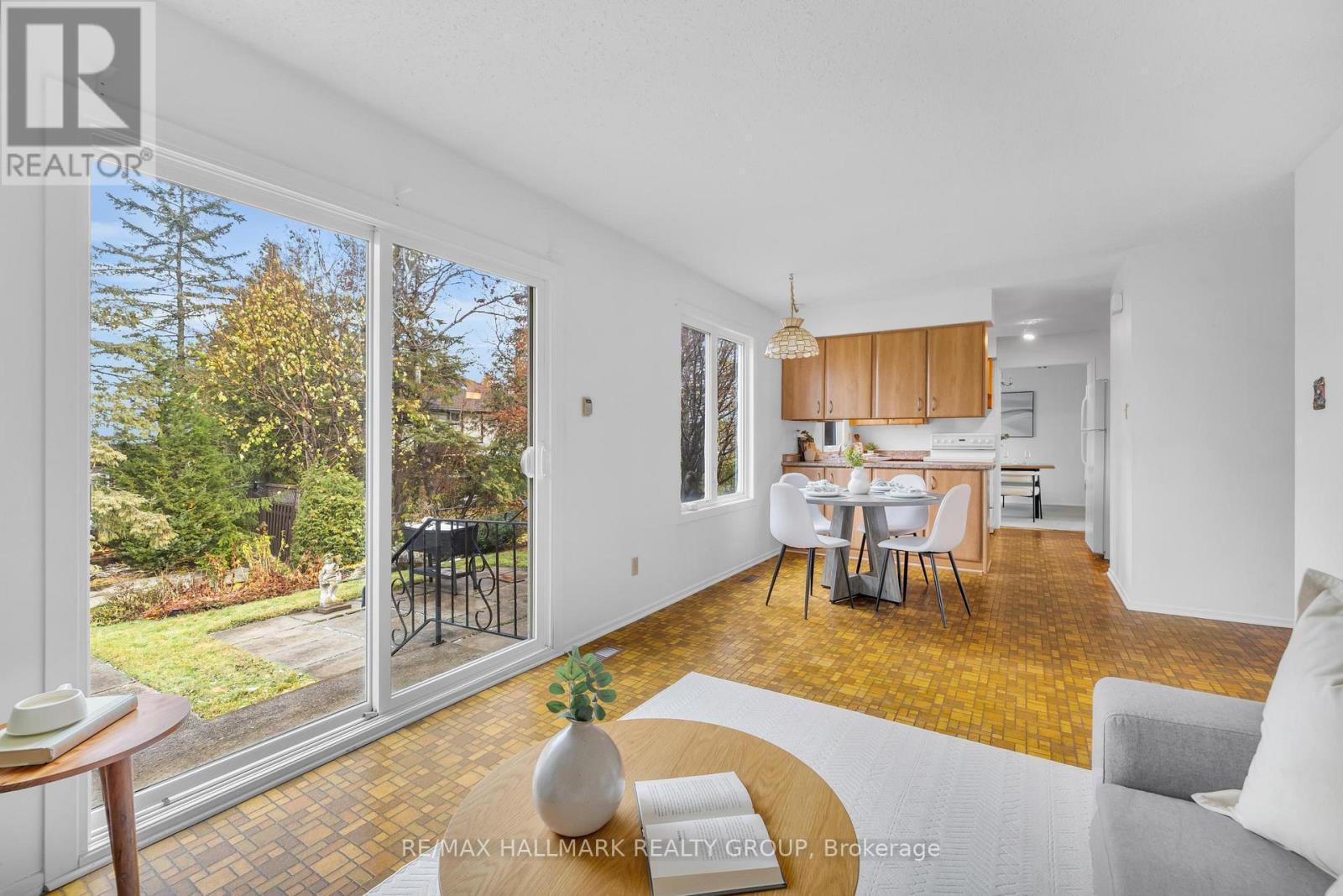 3407 Mccarthy Road, Ottawa, ON - Indoor