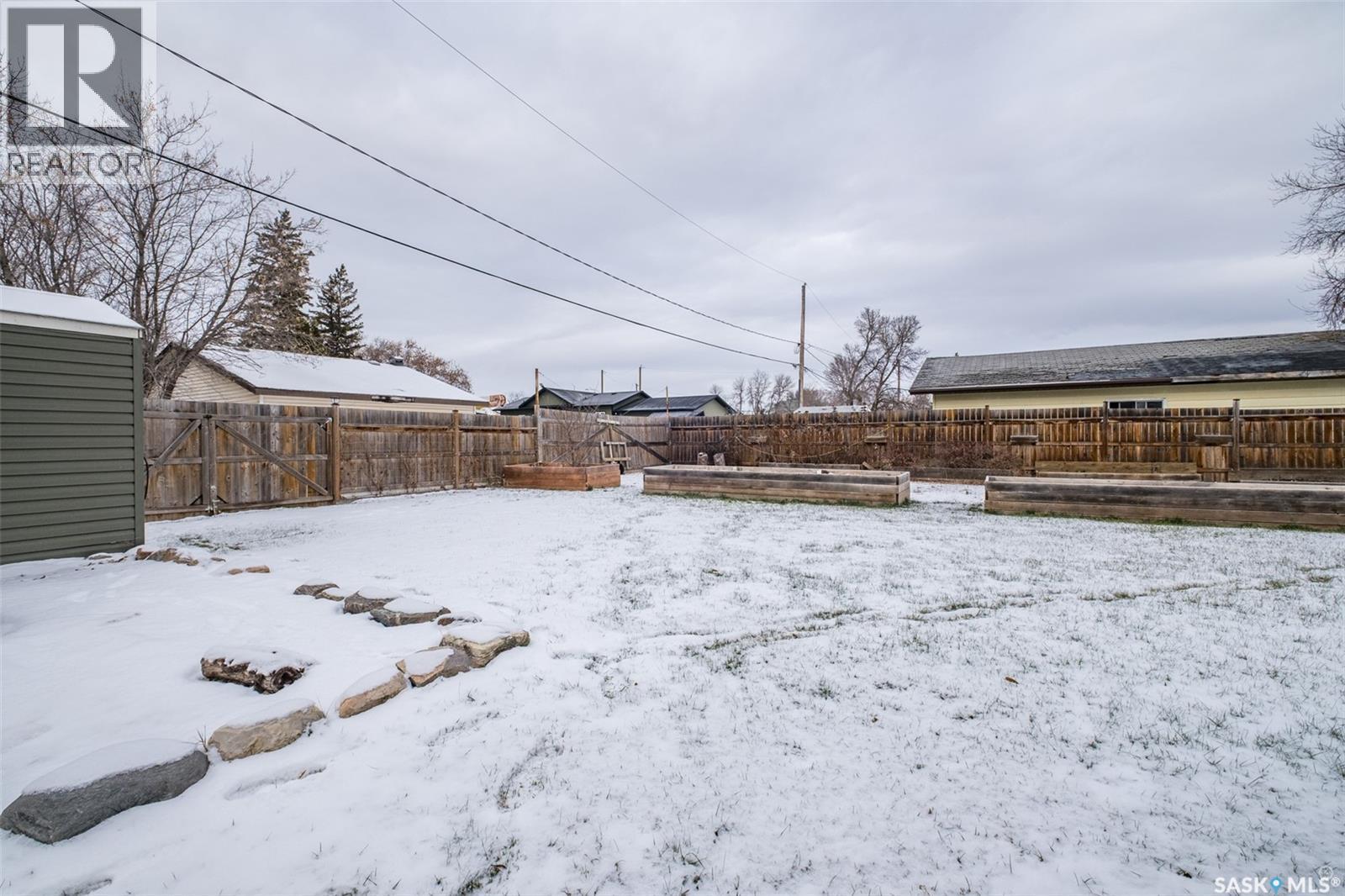 335 Ruttle Avenue, Kinistino, SK - Outdoor