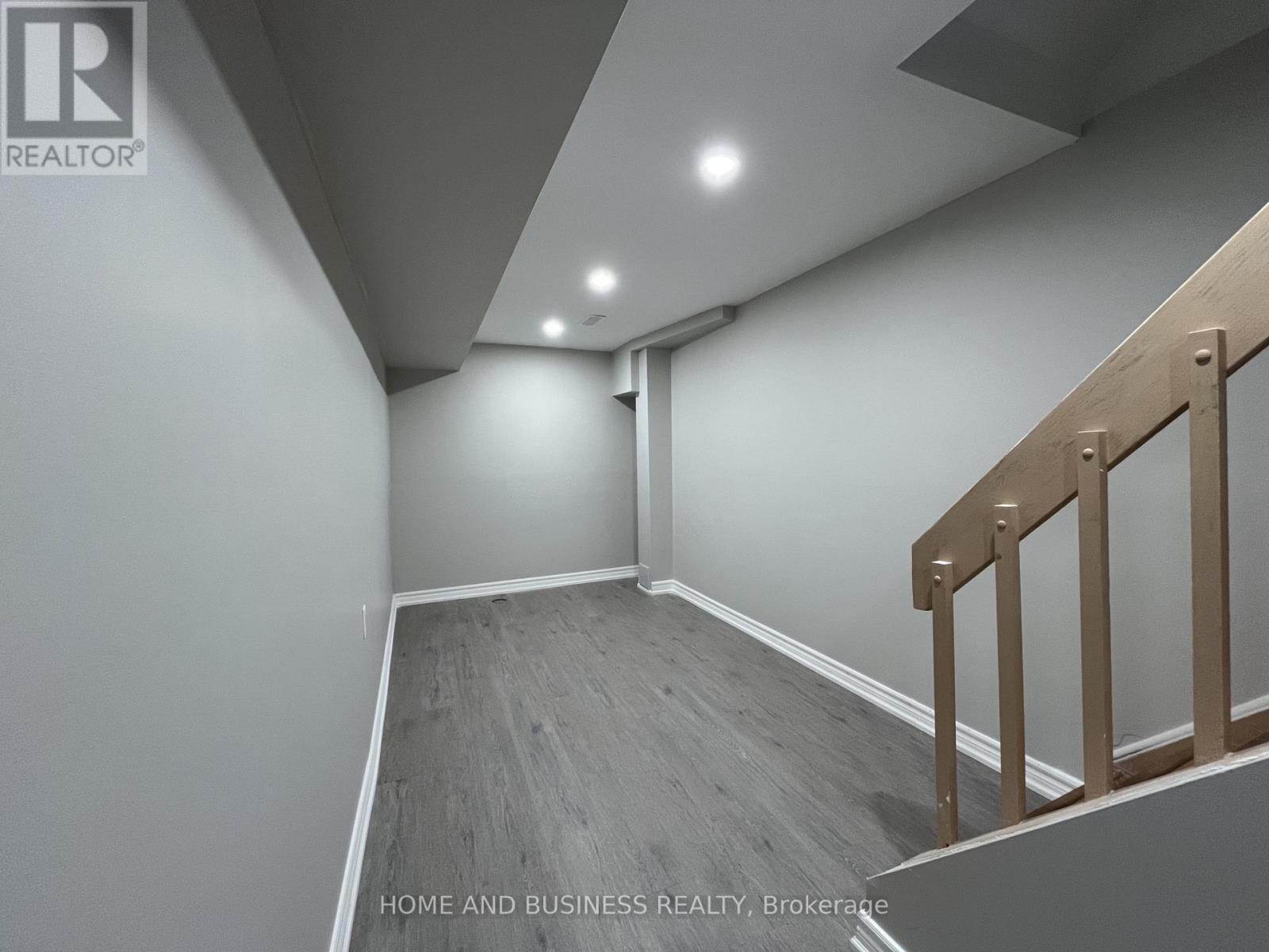 4327 Burnaby Court, Mississauga, ON - Indoor