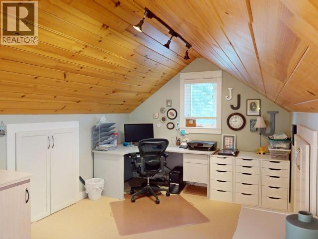 4810 Sanderson Road, Texada Island, BC - Indoor