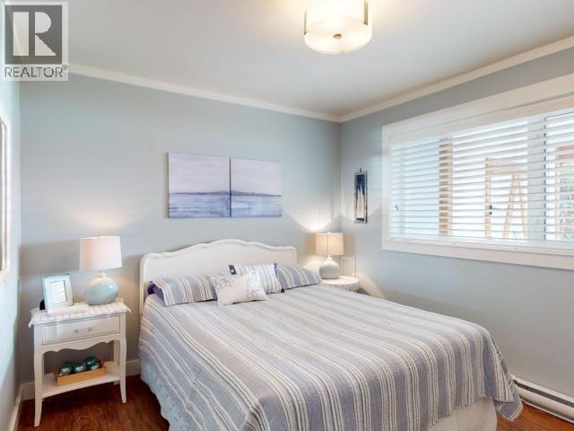 4810 Sanderson Road, Texada Island, BC - Indoor Photo Showing Bedroom
