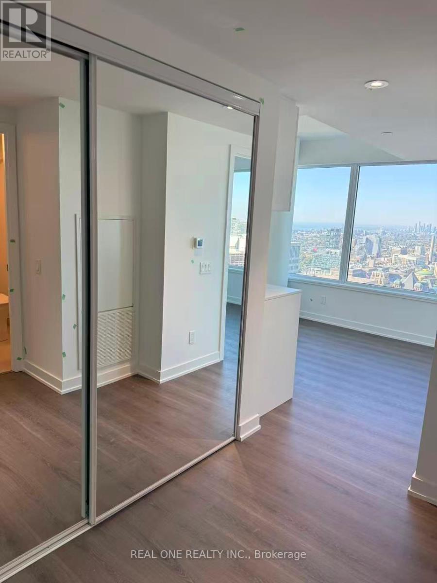 4316 - 8 Wellesley Street W, Toronto, ON - Indoor Photo Showing Other Room