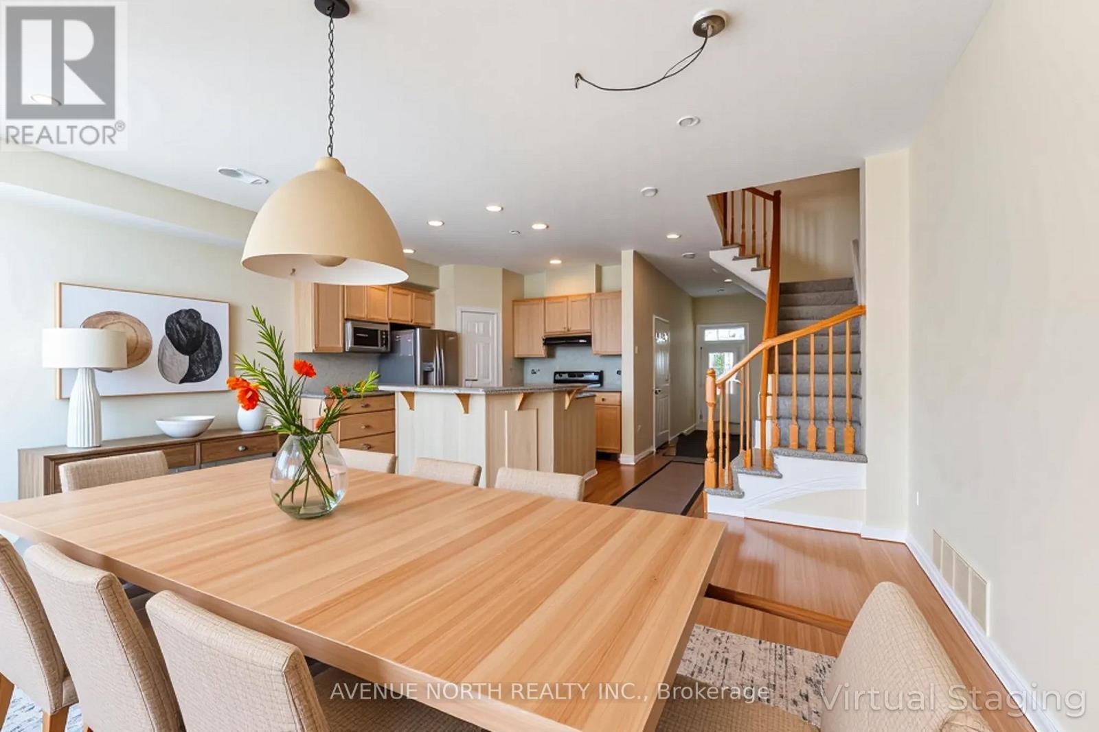 241 Waymark Crescent, Ottawa, ON - Indoor Photo Showing Dining Room