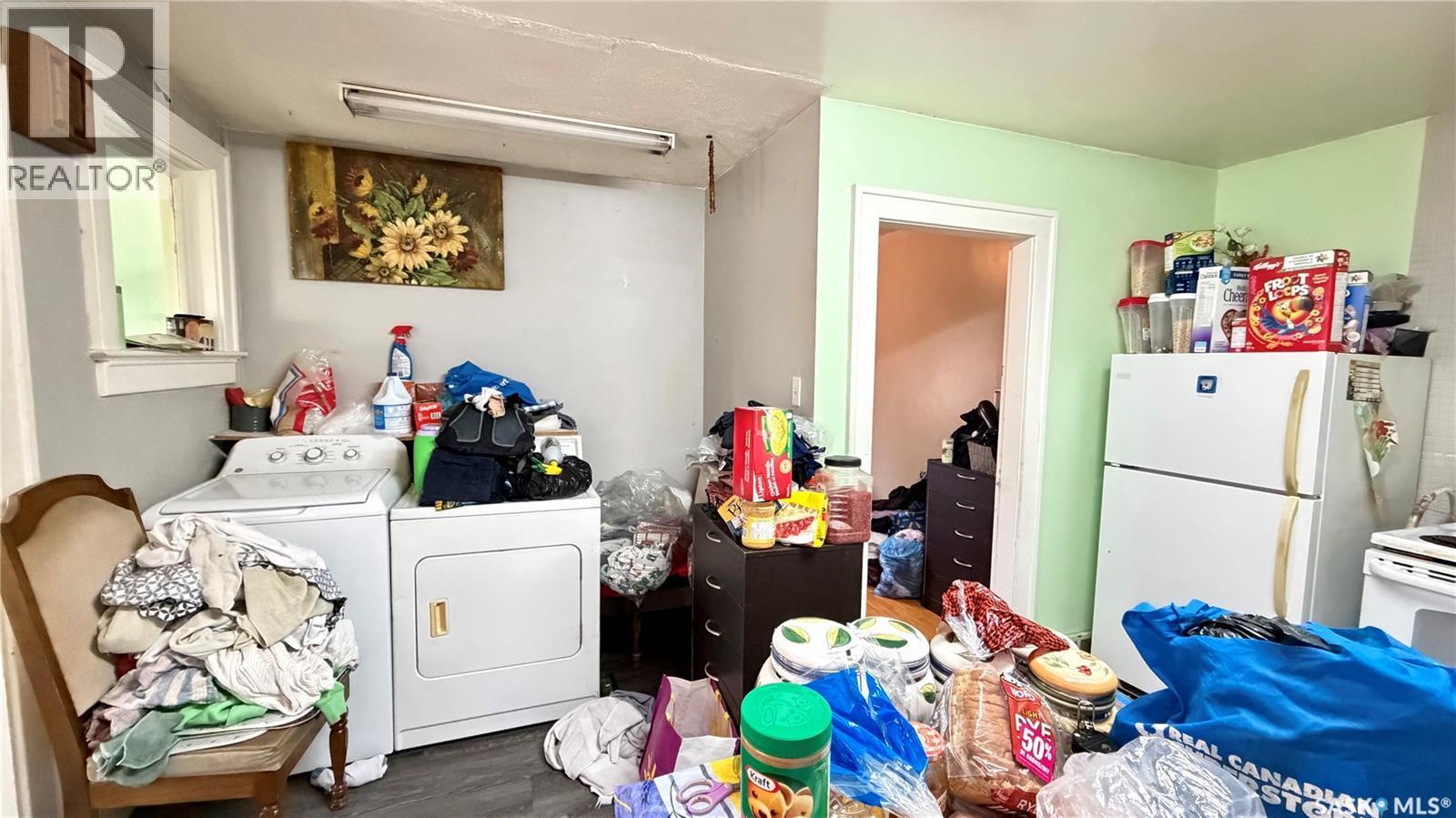 260 Ferguson Street, Craik, SK - Indoor Photo Showing Laundry Room