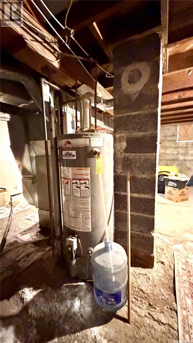 260 Ferguson Street, Craik, SK - Indoor