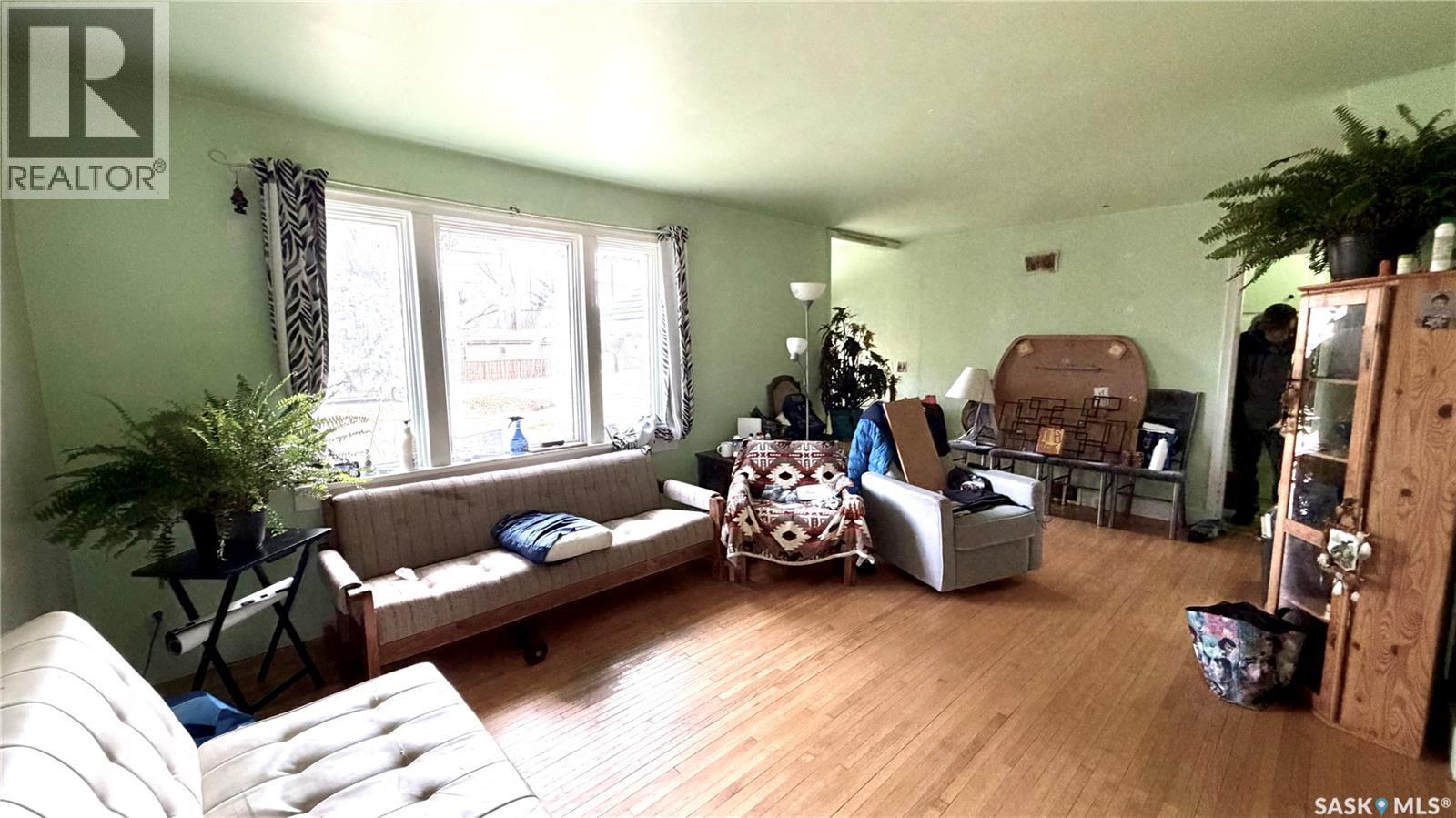 260 Ferguson Street, Craik, SK - Indoor Photo Showing Living Room