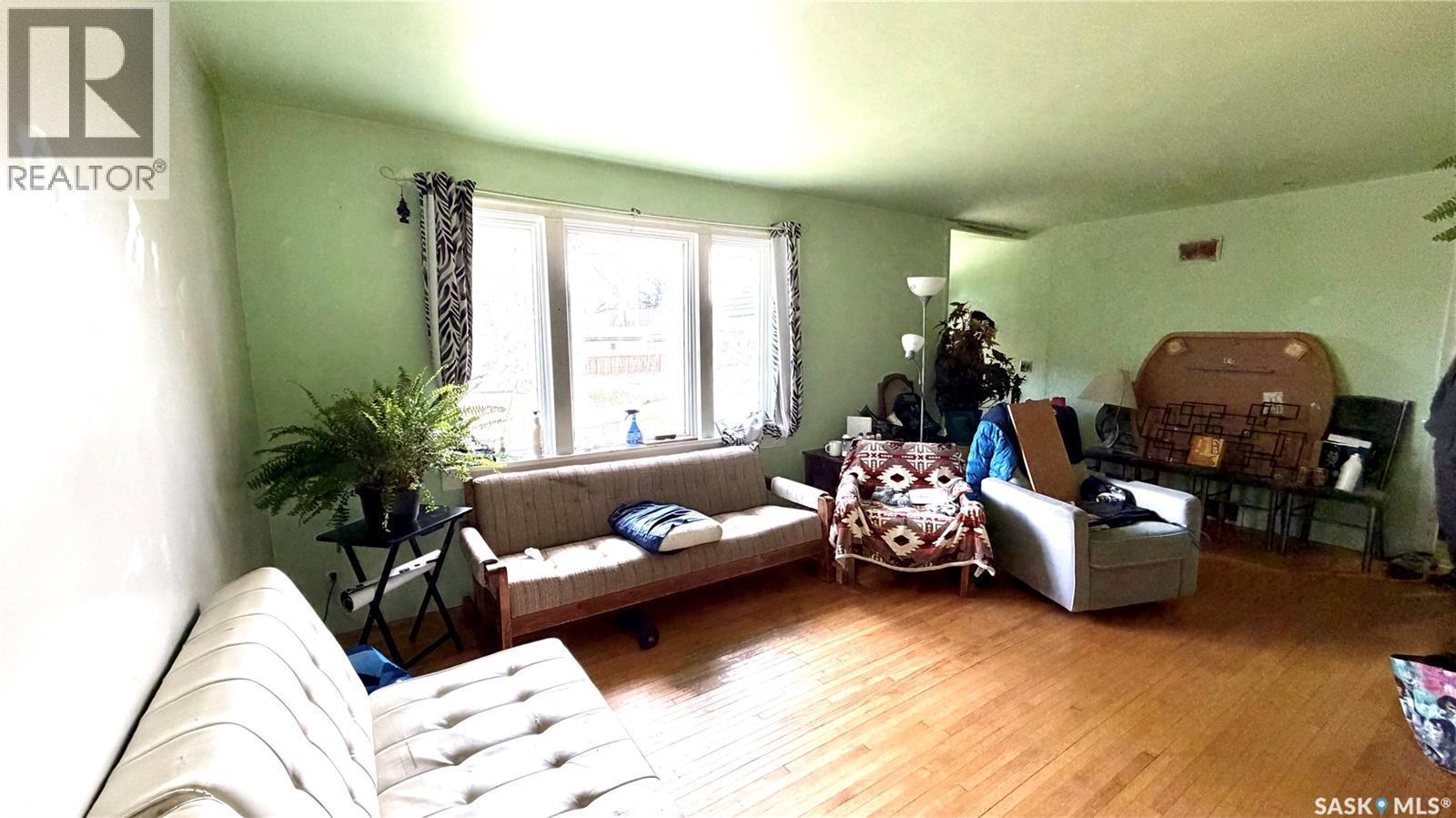 260 Ferguson Street, Craik, SK - Indoor Photo Showing Living Room