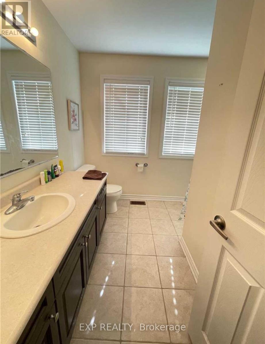 39 Bloom Drive, Brampton, ON - Indoor Photo Showing Bathroom