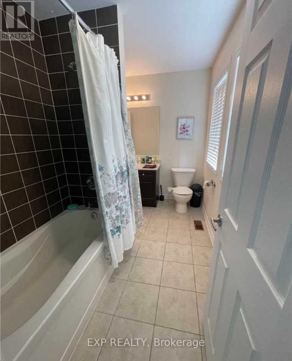 39 Bloom Drive, Brampton, ON - Indoor Photo Showing Bathroom