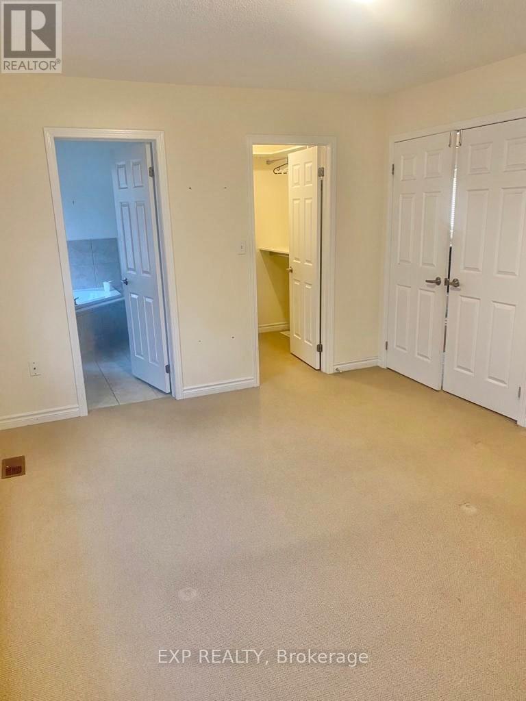 39 Bloom Drive, Brampton, ON - Indoor Photo Showing Other Room
