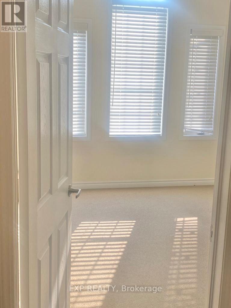 39 Bloom Drive, Brampton, ON - Indoor Photo Showing Other Room