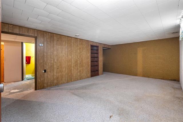 414 Moody Ave, Selkirk, MB