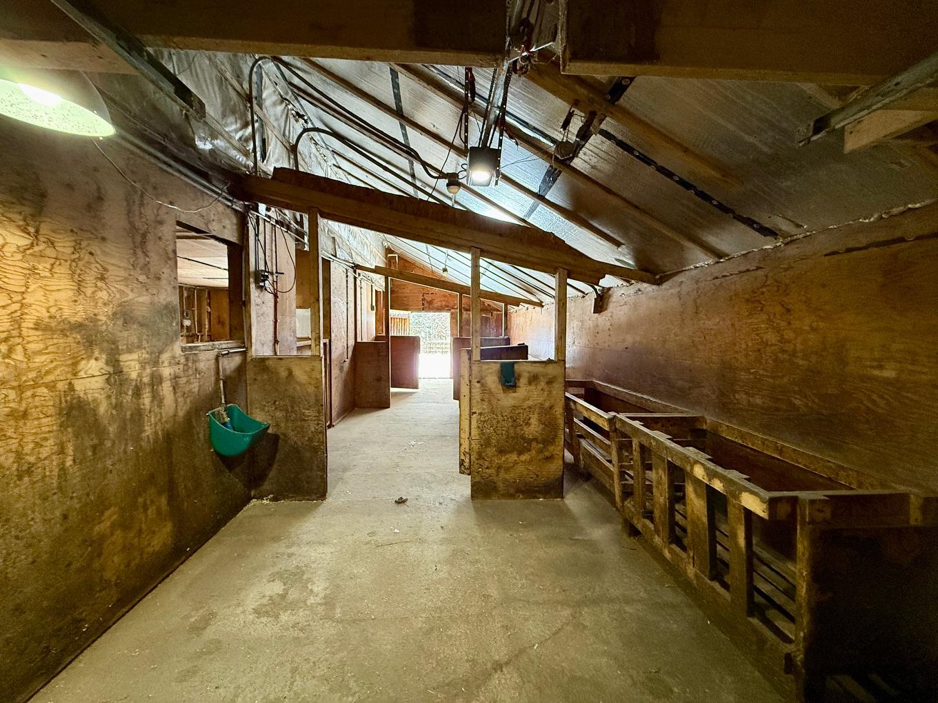 Barn - 508 Route De Mansonville, Potton, QC