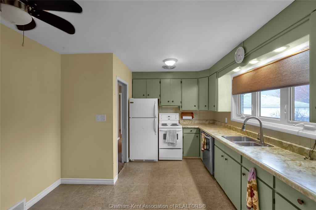 4 Jupiter Avenue, Chatham, ON