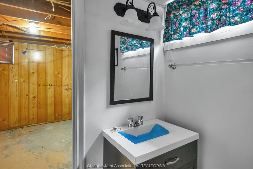 4 Jupiter Avenue, Chatham, ON