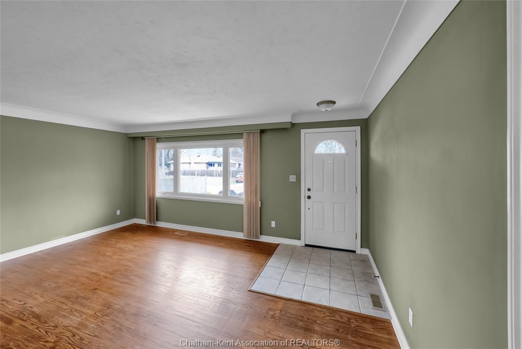 4 Jupiter Avenue, Chatham, ON