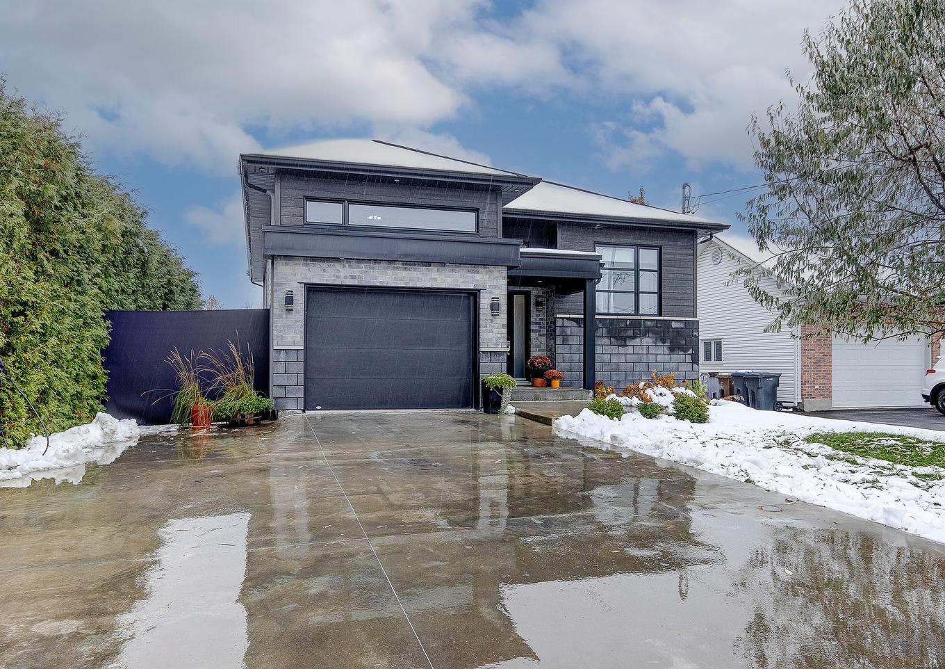 Façade - 23 Rue Arcand, Saint-Jean-Sur-Richelieu, QC - Outdoor With Facade