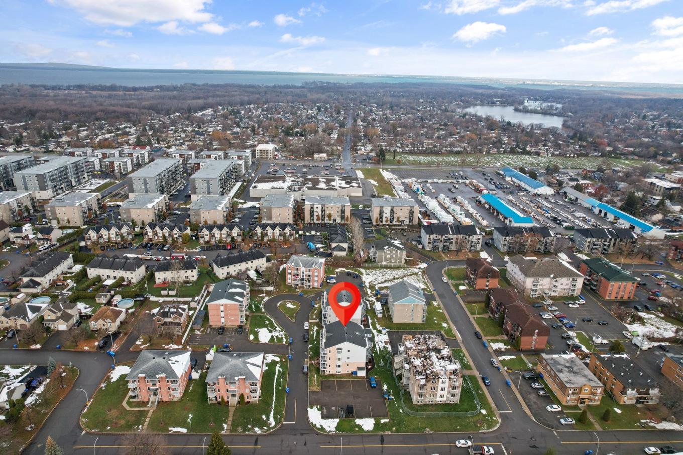 Aerial photo - 106-102 Crois. Richelieu, Châteauguay, QC - Outdoor With View