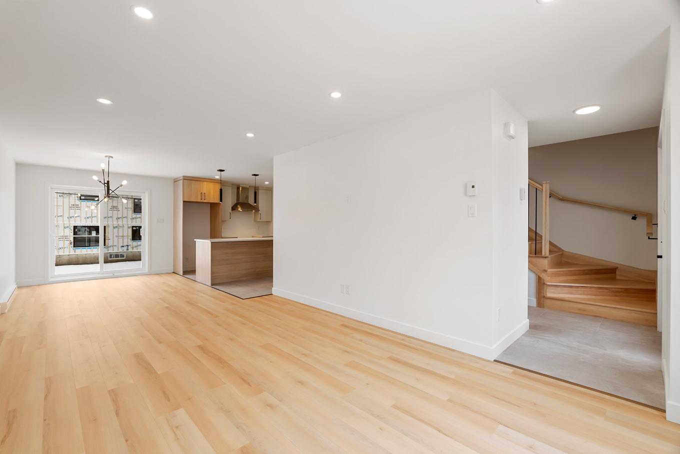 Salon - Rue Dugas, Québec (Beauport), QC - Indoor Photo Showing Living Room