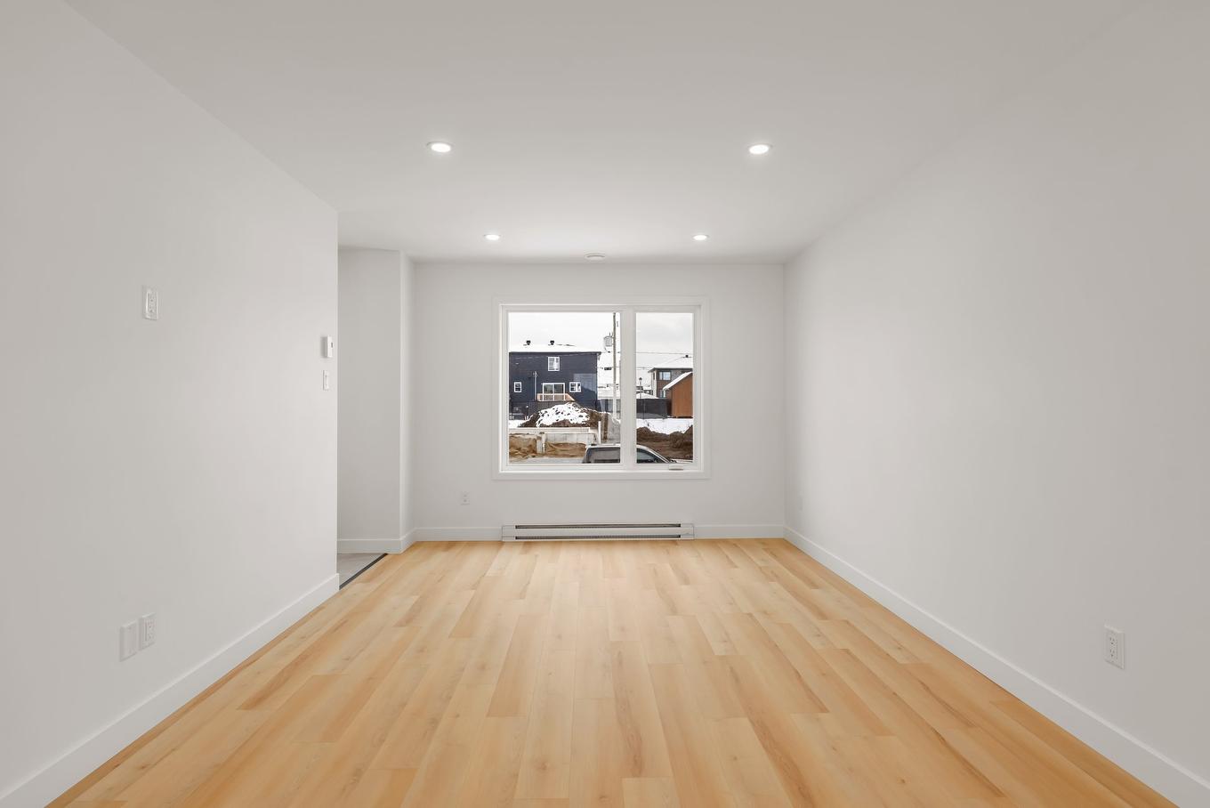 Salon - Rue Dugas, Québec (Beauport), QC - Indoor