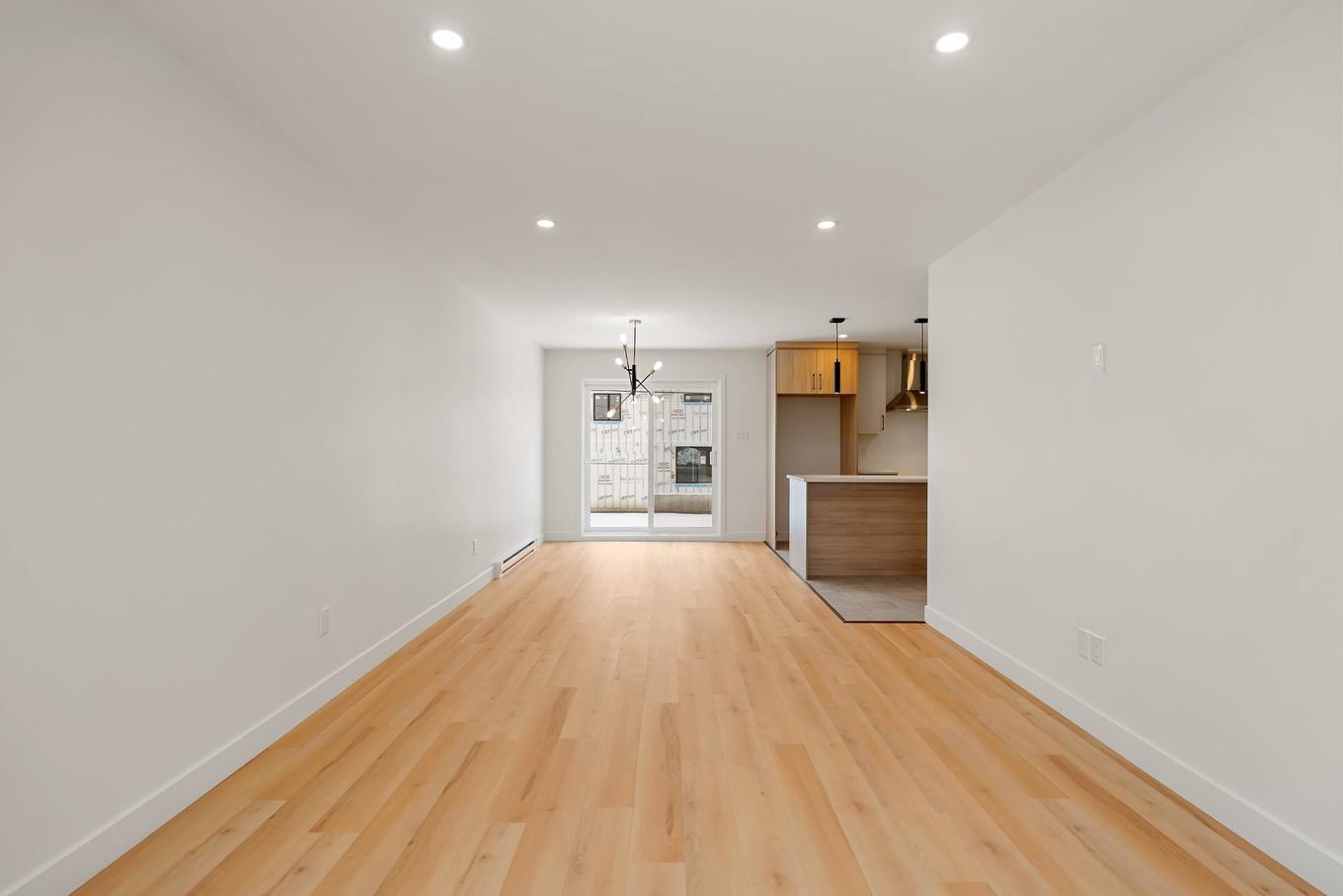 Salon - Rue Dugas, Québec (Beauport), QC - Indoor Photo Showing Other Room