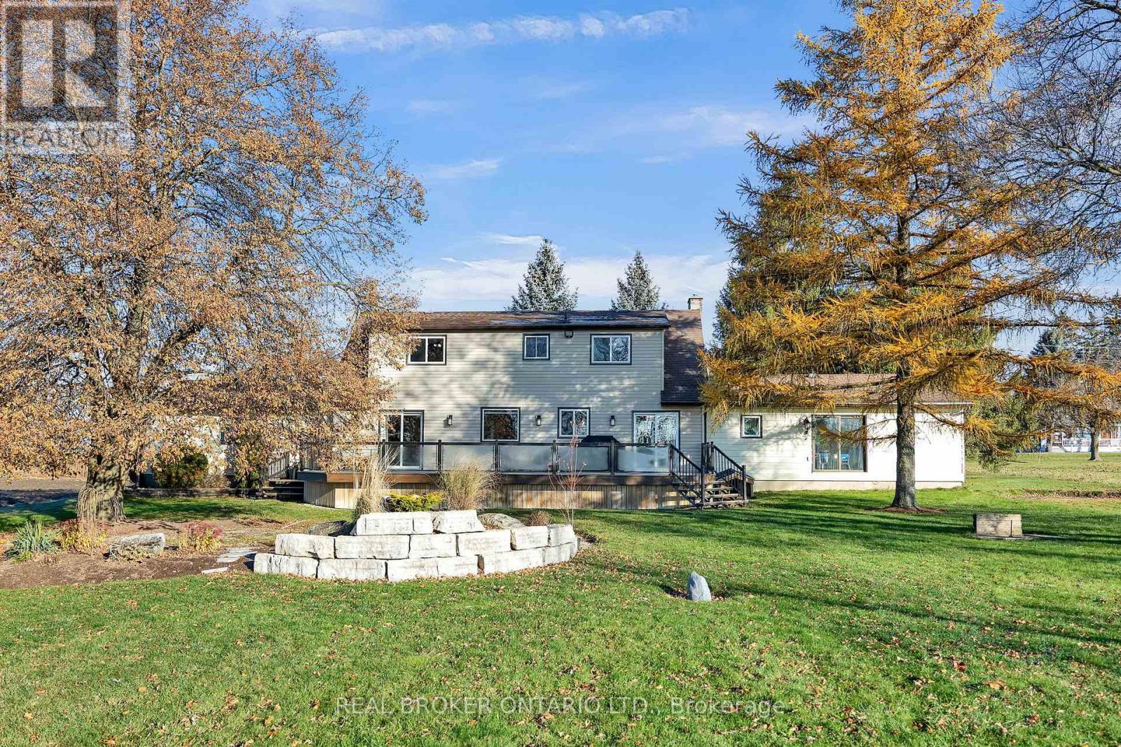 3766 Lobsinger Line, Wellesley, ON - Outdoor