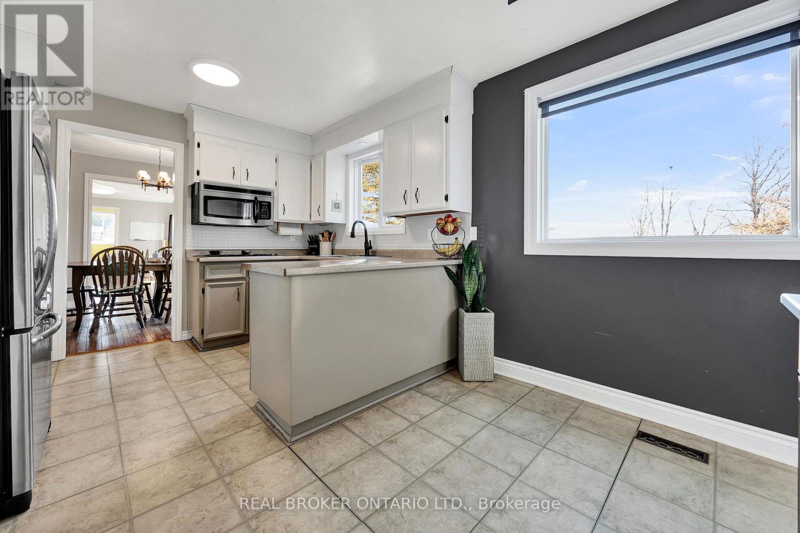 3766 Lobsinger Line, Wellesley, ON - Indoor Photo Showing Kitchen
