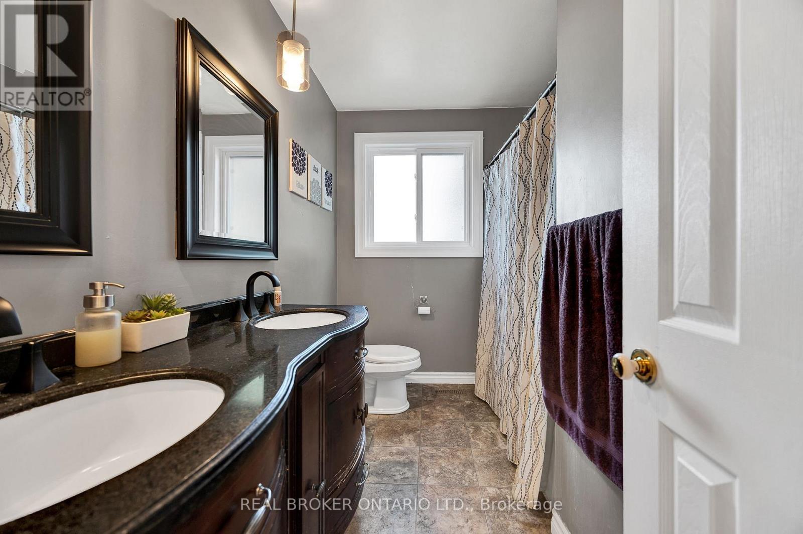 3766 Lobsinger Line, Wellesley, ON - Indoor Photo Showing Bathroom