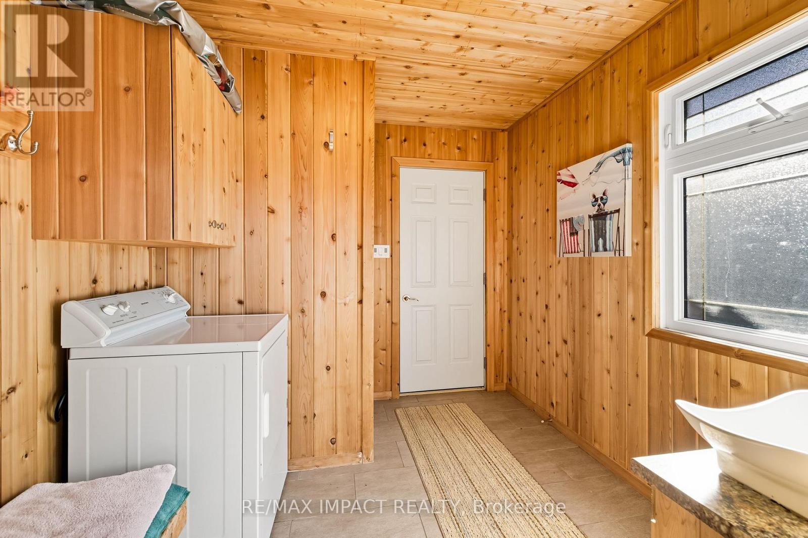 22 Daniels Drive, Brighton, ON - Indoor Photo Showing Laundry Room