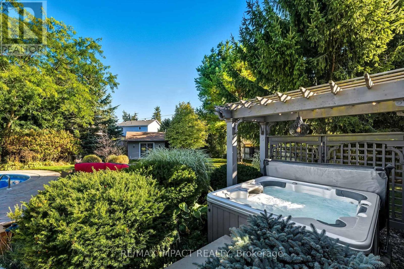 22 Daniels Drive, Brighton, ON - Outdoor