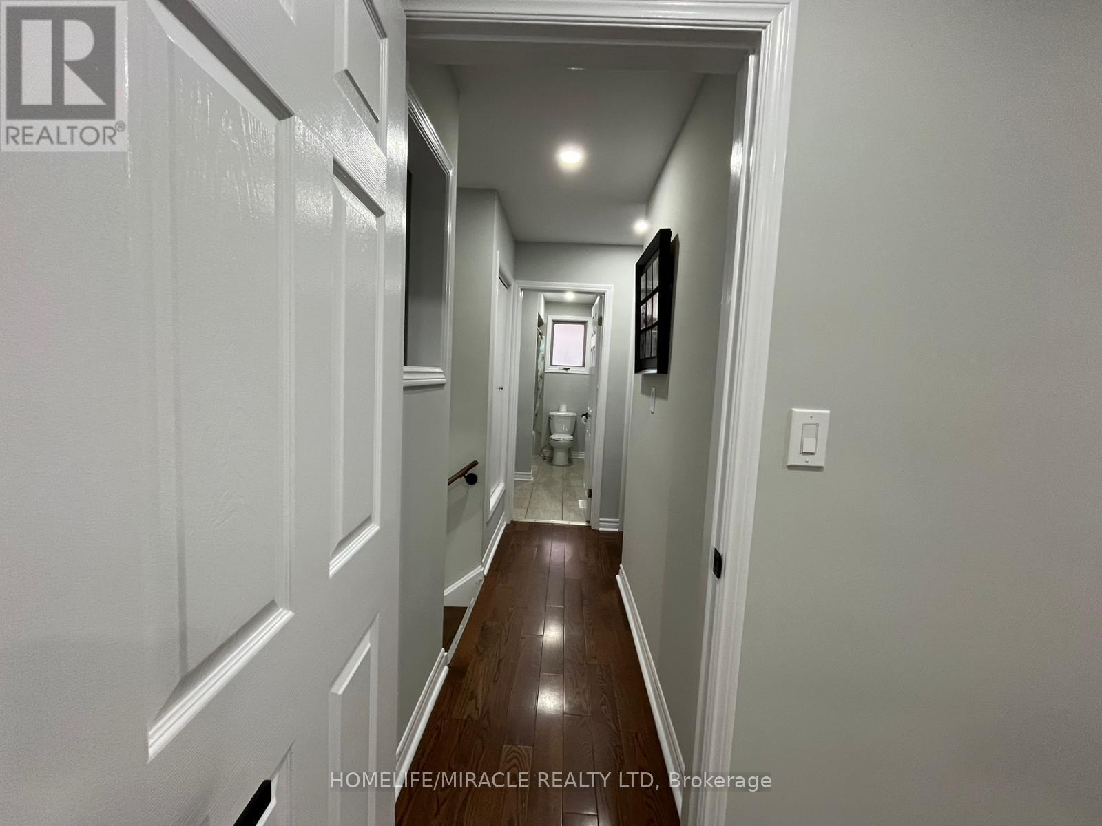 Uppers - Exclude Basement - 7043 Bonnie Street, Niagara Falls, ON - Indoor Photo Showing Other Room