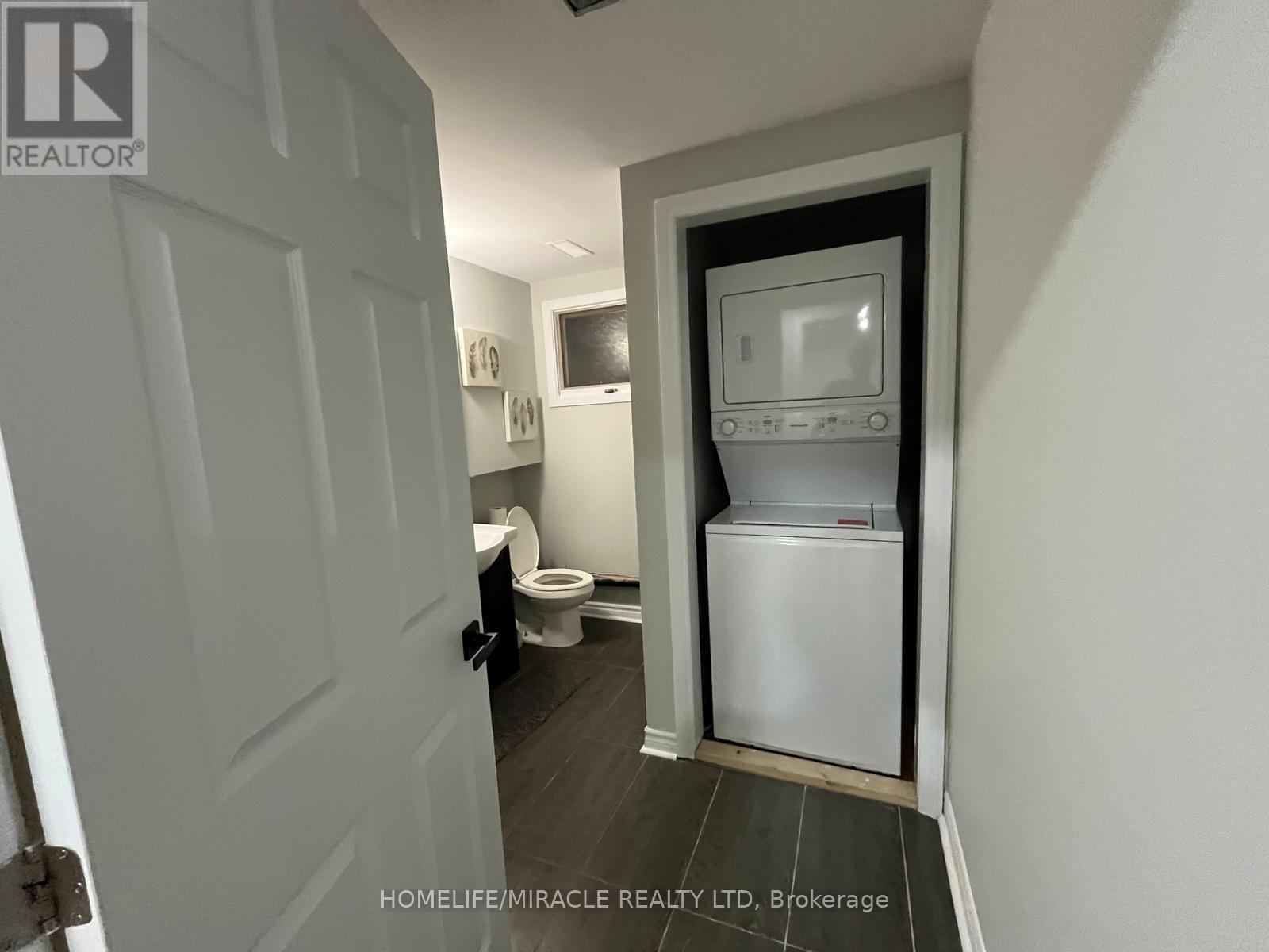 Uppers - Exclude Basement - 7043 Bonnie Street, Niagara Falls, ON - Indoor Photo Showing Laundry Room