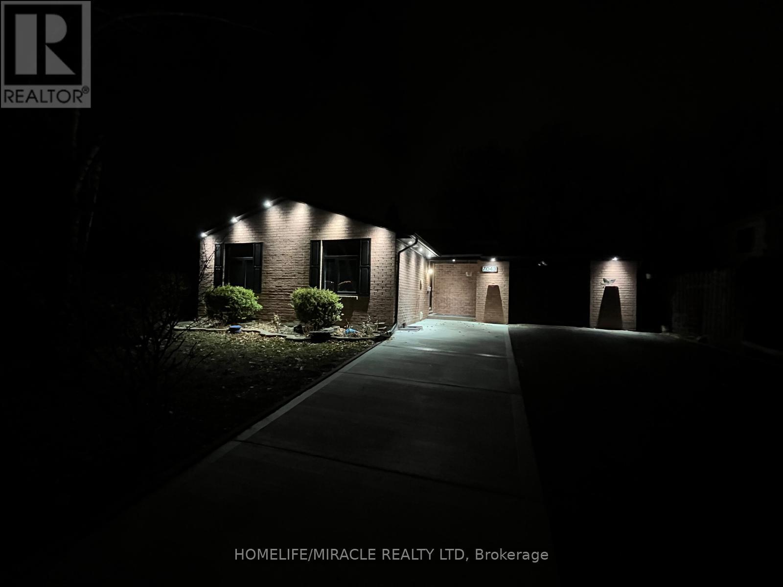 Uppers - Exclude Basement - 7043 Bonnie Street, Niagara Falls, ON -