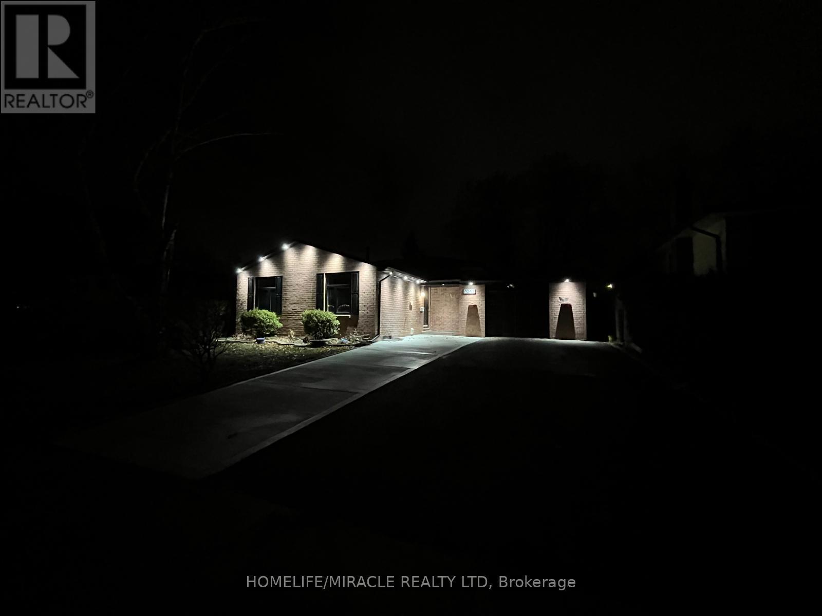 Uppers - Exclude Basement - 7043 Bonnie Street, Niagara Falls, ON -